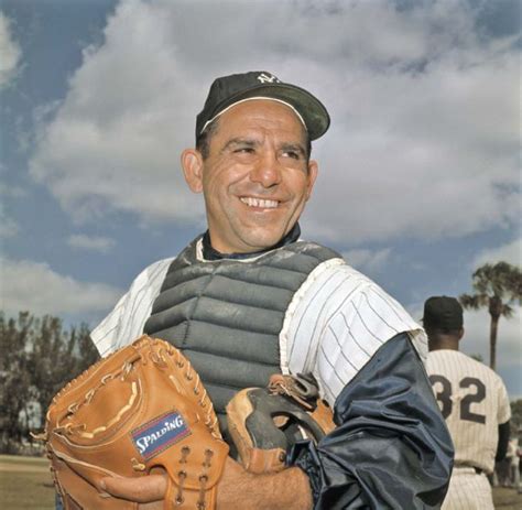 Yankees Hall of Fame catcher Yogi Berra dies at 90 - The Dispatch