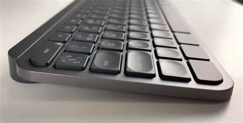 Logitech MX Keys Backlight Not Turning On - talkkeyboard.com