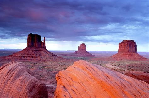 Monument Valley Sunset by Ericfoltz