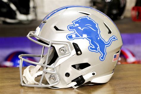 Detroit Lions Riddell SpeedFlex Helmet – Green Gridiron, Inc.