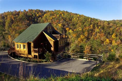 Smoky Mountain Weekend Getaway | 3-Night Stay From $99 Per Package