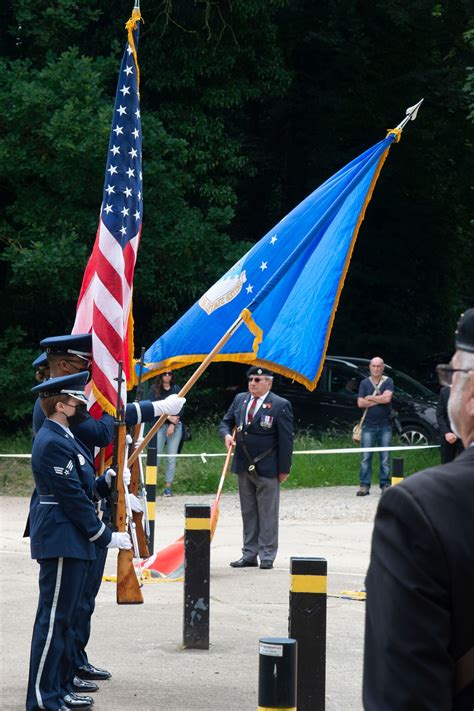 Honor Guard support during the Desert Rats memorial ceremony > Royal ...