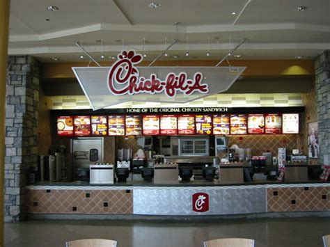 Raleigh – Triangle Town Center Location | Chick-fil-A