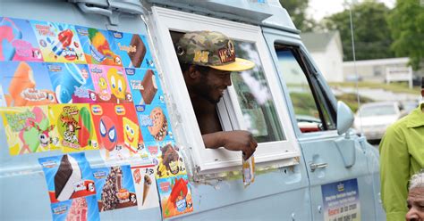 Ice cream truck driver brings joy to Valley kids