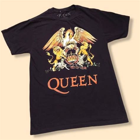 Queen band black unisex tee shirt | Queen band shirt, Band tee outfits ...