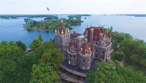 A Tale of Two Castles in the Thousand Islands - Wandering Wagars