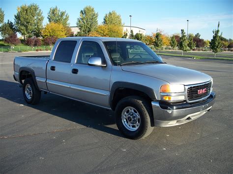 2002 GMC Sierra 1500HD - Information and photos - MOMENTcar