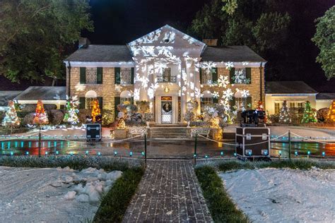 Hallmark's 'Christmas at Graceland' Was Filmed at Elvis Presley's Home in Memphis | Graceland ...