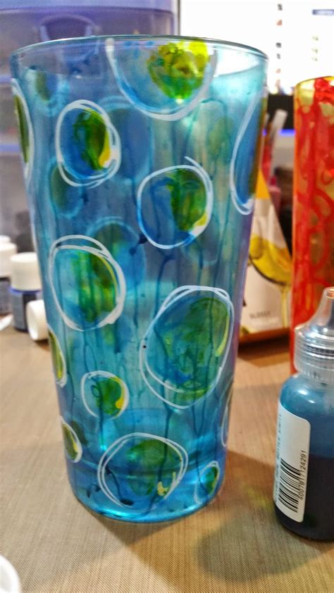 Crafty Crusaders: Using Pebeo Vitrea 160 glass paints on drinking glasses