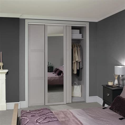 Howdens Shaker Dove Grey Frame Mirrored 2225mm Sliding Wardrobe Door | Howdens