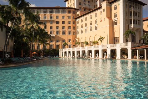 The 5 nicest hotel pools in Miami | The 500 Hidden Secrets