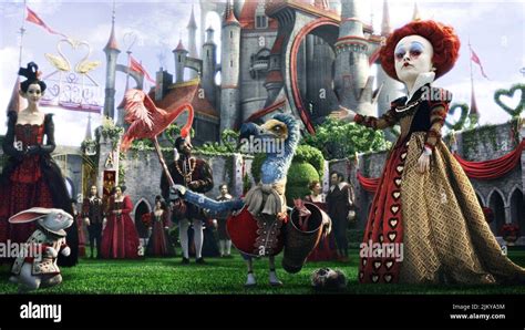 HELENA BONHAM CARTER, ALICE IN WONDERLAND, 2010 Stock Photo - Alamy