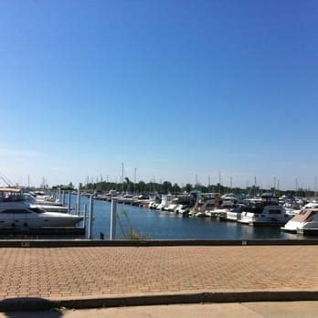 North Point Marina - Marinas - 701 N Point Dr, Winthrop Harbor, IL ...