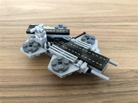 Micro S.H.I.E.L.D. Helicarrier [MOC] : r/lego