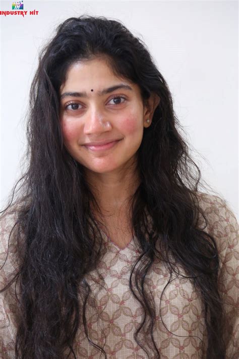 Sai Pallavi (Virata Parvam) - Pics - IndustryHit.Com