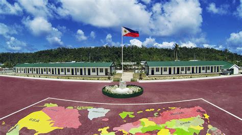 Honeywell Rebuilds School in the Philippines after Typhoon Haiyan (Yolanda)