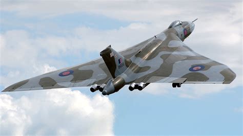 15 Avro Vulcan HD Wallpapers | Background Images - Wallpaper Abyss