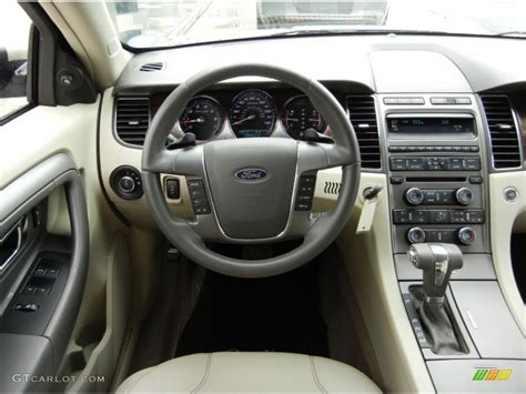 2011 Ford Taurus SEL Dashboard Photos | GTCarLot.com