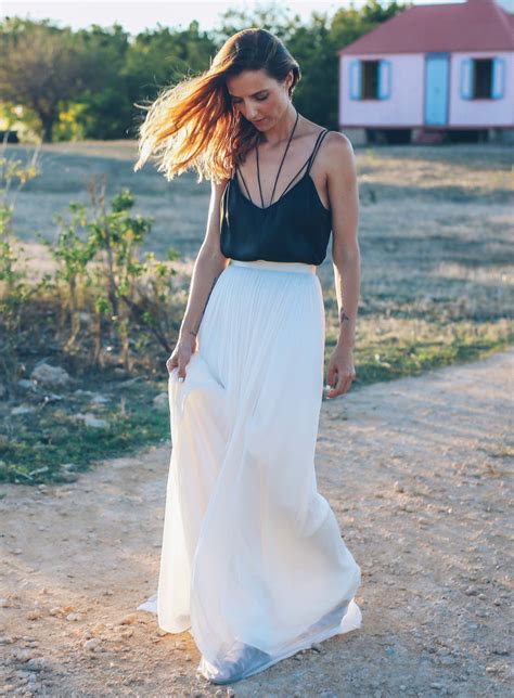 Six Ways to Wear a Maxi Skirt | 2018 Summer Outfits