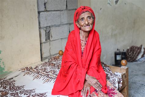 In once flourishing Aden, Yemeni matriarch recalls British queen's ...