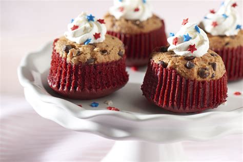 CHIPS AHOY! Red Velvet Cupcakes Recipe | Summer snack recipes, Red velvet cupcakes recipe, Chips ...