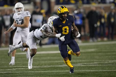 Michigan State players rough up Michigan players in tunnel | AP News