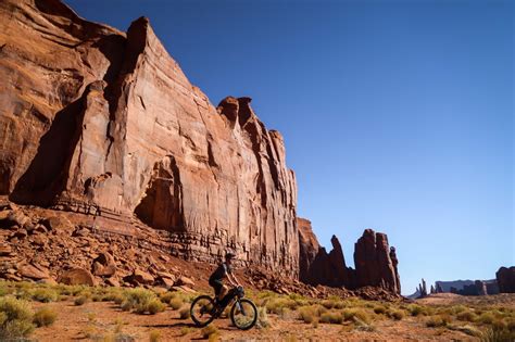 Explore Monument Valley on the Seat of Your Bicycle!