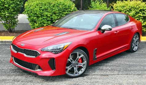 Quick Spin: 2018 Kia Stinger GT | The Daily Drive | Consumer Guide®