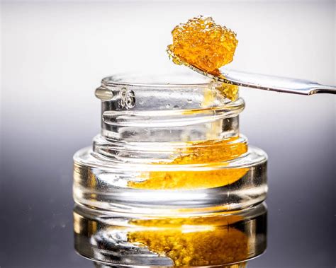 Sugar Wax Cannabis Concentrate. What Is It and How to Use It?