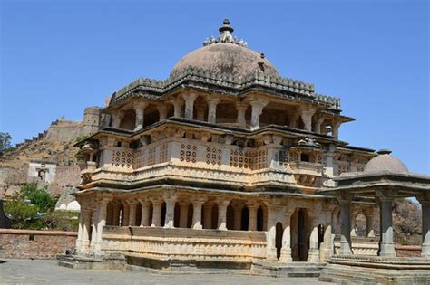 Old temple at Kumbhalgarh fort - Reviews, Photos - Vedi Temple - Tripadvisor