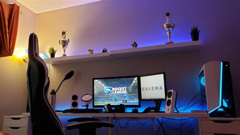 My gaming setup. Enjoy reddit. : r/gamingsetups