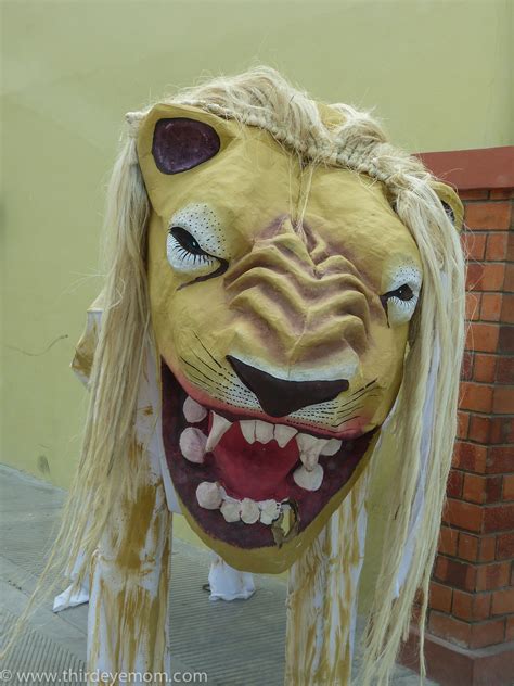 Lion paper mache mask | Paper mache mask, Papier mache, Paper mache