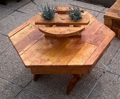 Pallets Made Planter Tables | Pallet Ideas