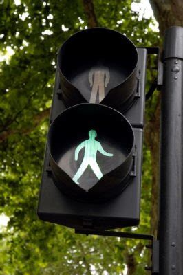 London installs new tech to prioritise pedestrians over cars | Traffic Technology Today