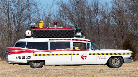 Ghostbusters II Ecto-1A replica sells for over $200,000! - Ghostbusters ...