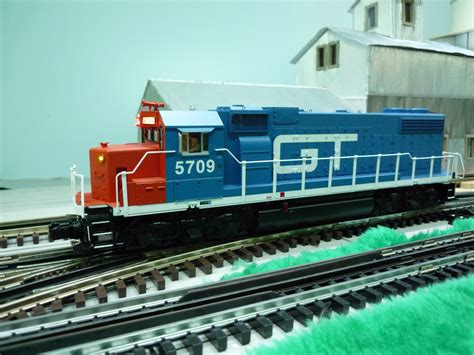 MTH Grand Trunk GP38-2 Diesel - Classic Toy Trains Magazine