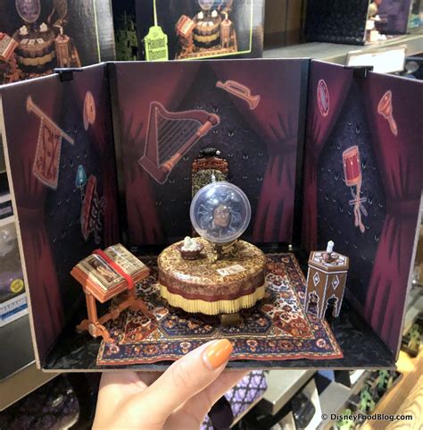 NEW To-Die-For Haunted Mansion DIORAMAS Materialize in Disney World ...