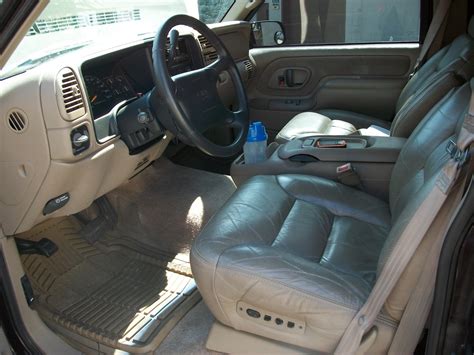 1997 GMC Suburban - Interior Pictures - CarGurus