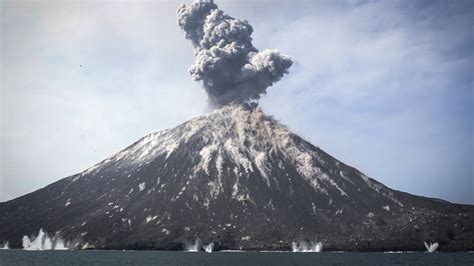 ‘Child of Krakatoa’, the lava bomb-hurling volcano that triggered Indonesia’s latest deadly ...