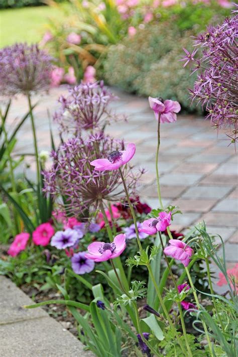 Victorian Country Cottage Garden Flowers Stock Photo - Image: 31860716