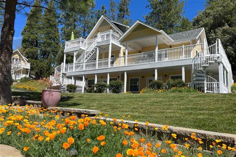 Yosemite National Park hotels, from affordable motels to luxurious ...