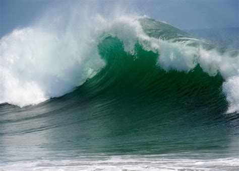 Surf's up! Monster waves hit Calif. - Photo 2 - Pictures - CBS News