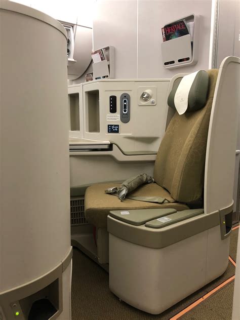 Review: Vietnam Airlines A350 Business Class Ho Chi Minh City to ...