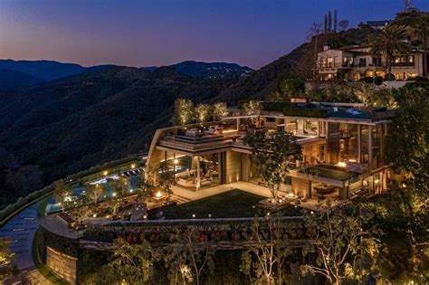 Crypto Billionaire Drops $83 Million on Pacific Palisades Mansion ...