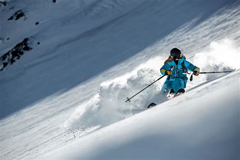 Ski technique - part 4: skiing deep powder snow - tips & technique