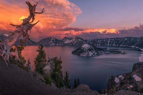 This view of Crater Lake in Oregon is possibly the most favorite thing I've shot yet [OC ...
