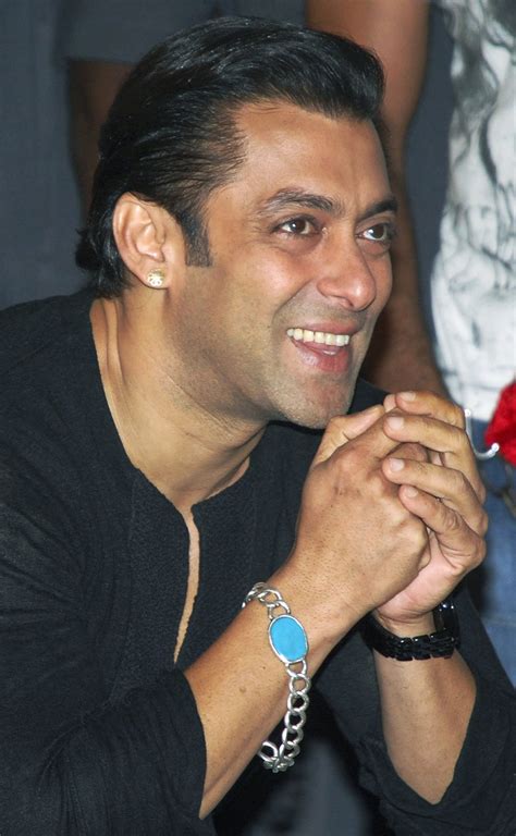 Salman Khan Comes Late but Compensates by Working Extra Hours, Says ...