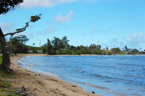 Hauula Beach Park, Oahu | To-Hawaii.com