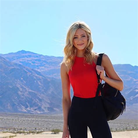 Abby Hornacek (Journalist) Net Worth, Boyfriend, Dating, Wiki, Bio, Career, Facts - Starsgab