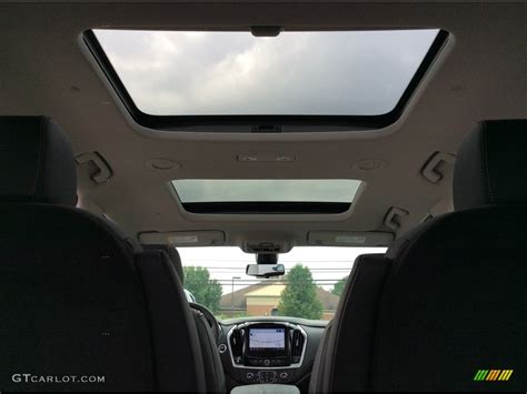 2020 Chevrolet Traverse RS AWD Sunroof Photo #134370210 | GTCarLot.com